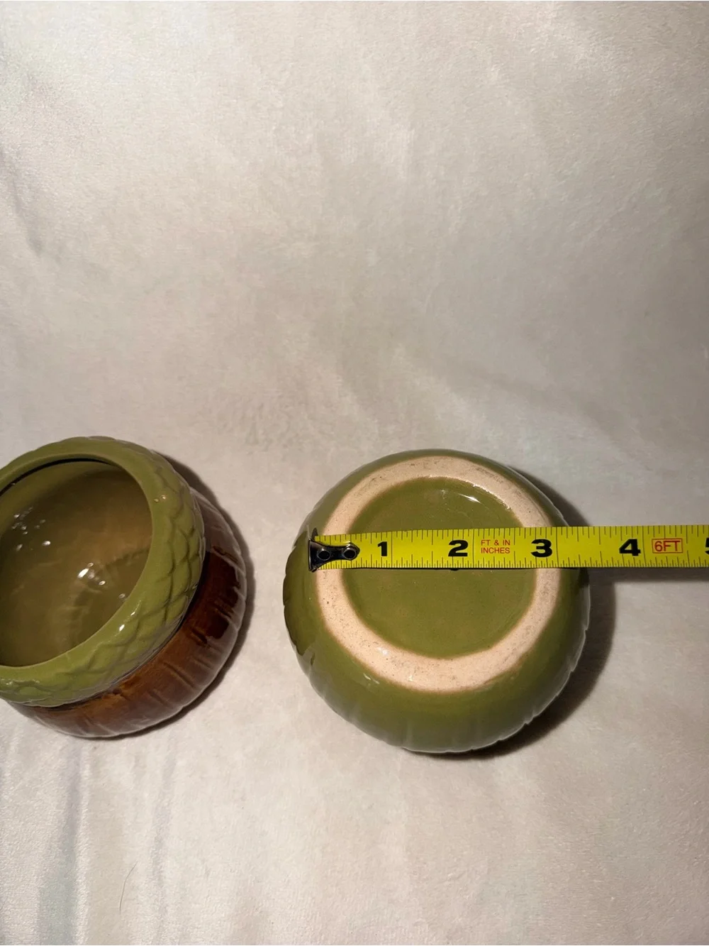 NWOT Set of Two Green and Brown Acorn Themed Ceramic Accent Planters